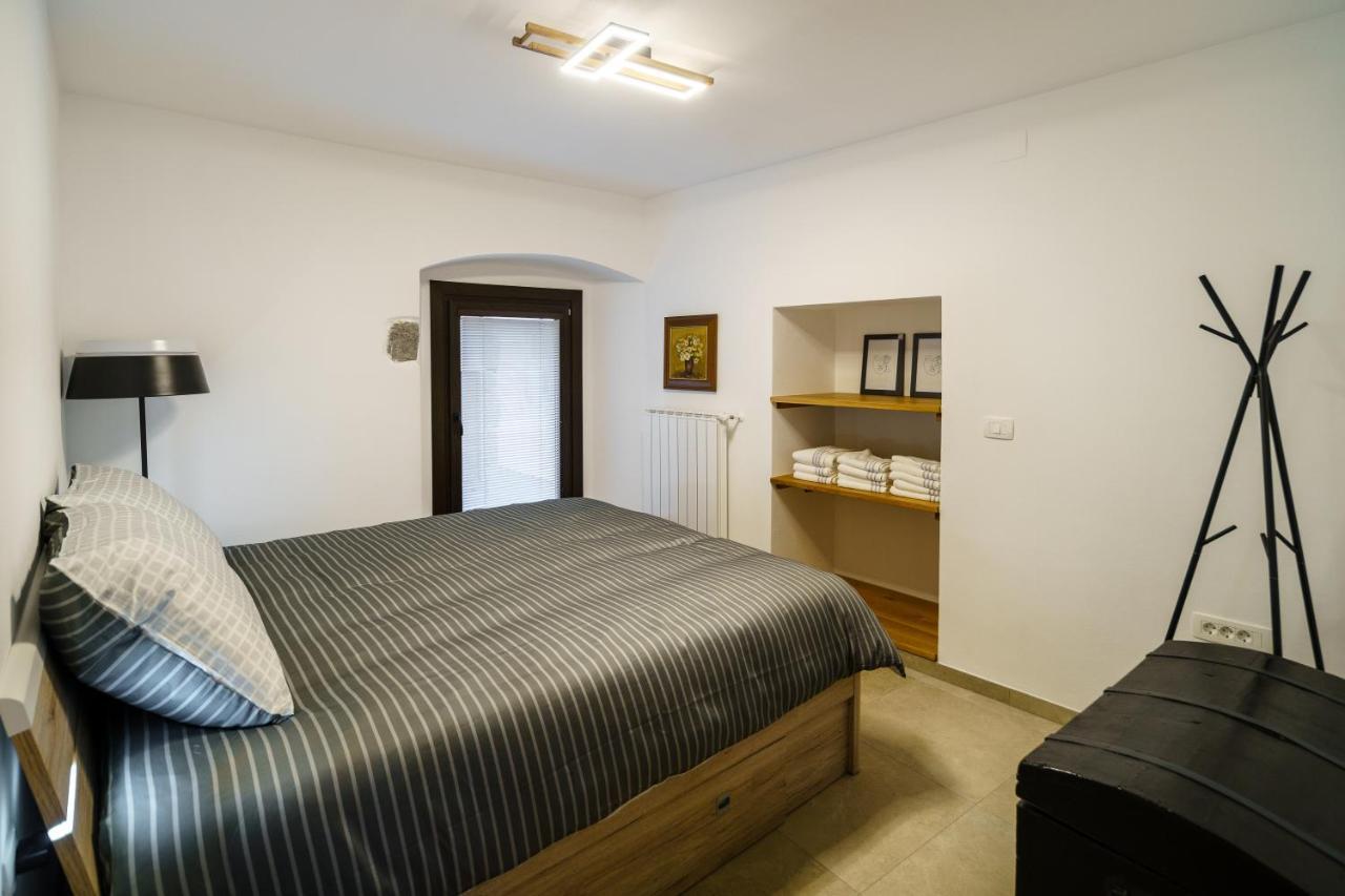 Guest House Zerjal Podnanos Extérieur photo